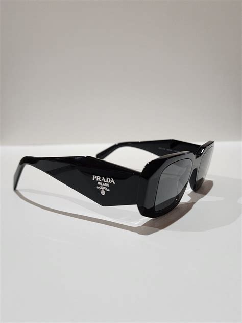 prada sunglasses pr17ws 1ab5s0 49mm black / dark grey lens|prada 17wsf sunglasses.